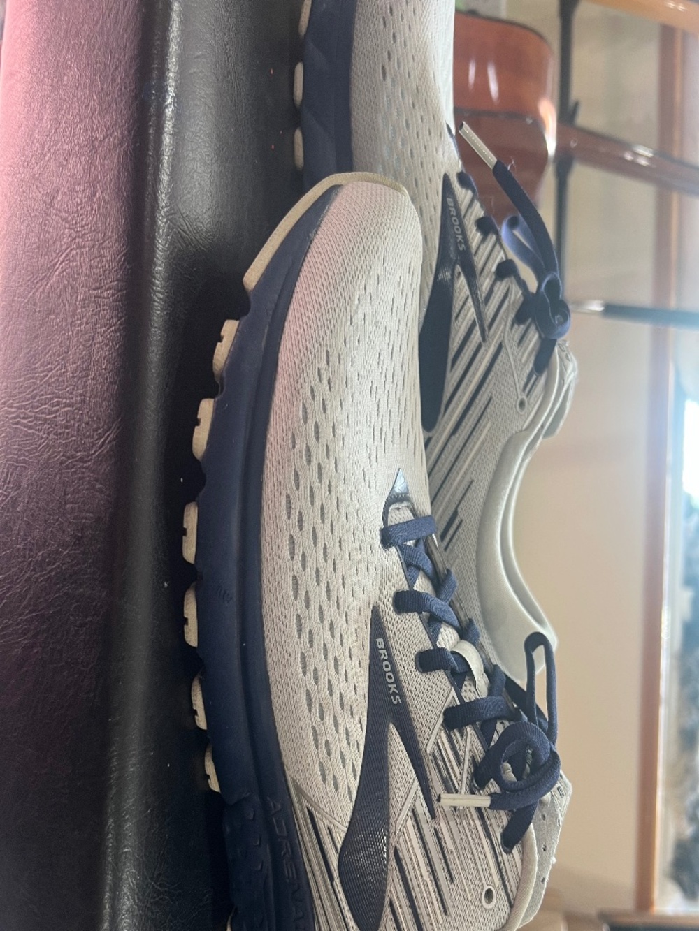Brooks Adrenaline GTS 19